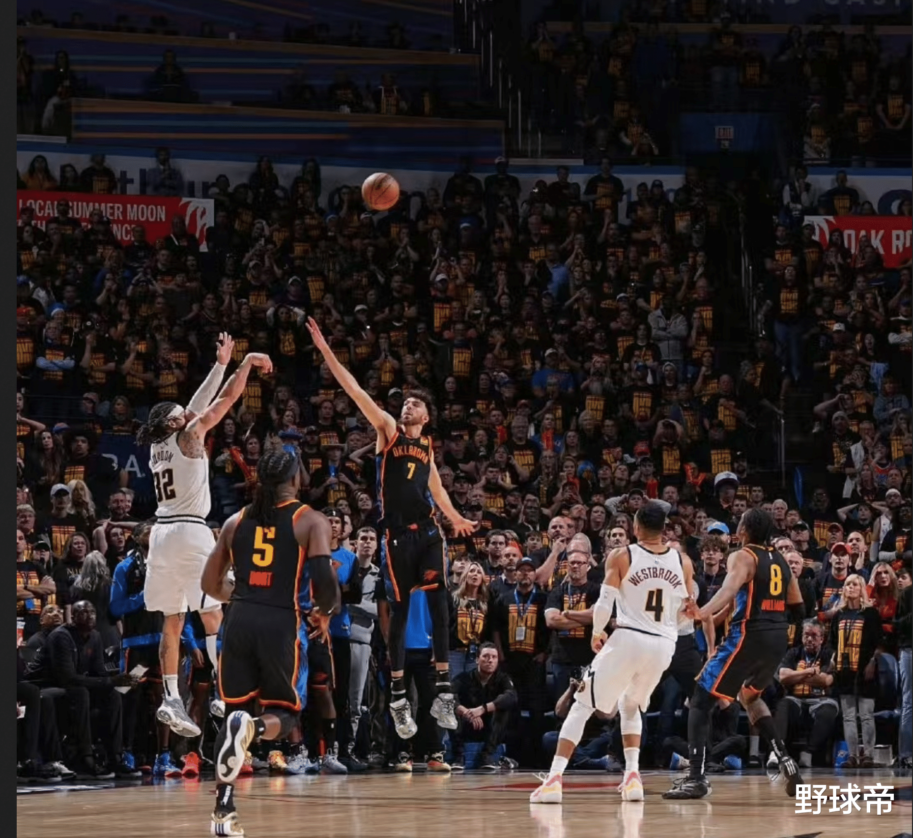 鹈鹕绝杀时刻，威少点燃赛场，复出首战轰40分迎来胜利！