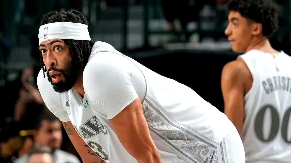 浓眉哥陷入低谷,引发争议连败,引发争议球队命运悬念! 浓眉哥陷入低谷,引发争议连败,引发争议球队命运悬念!