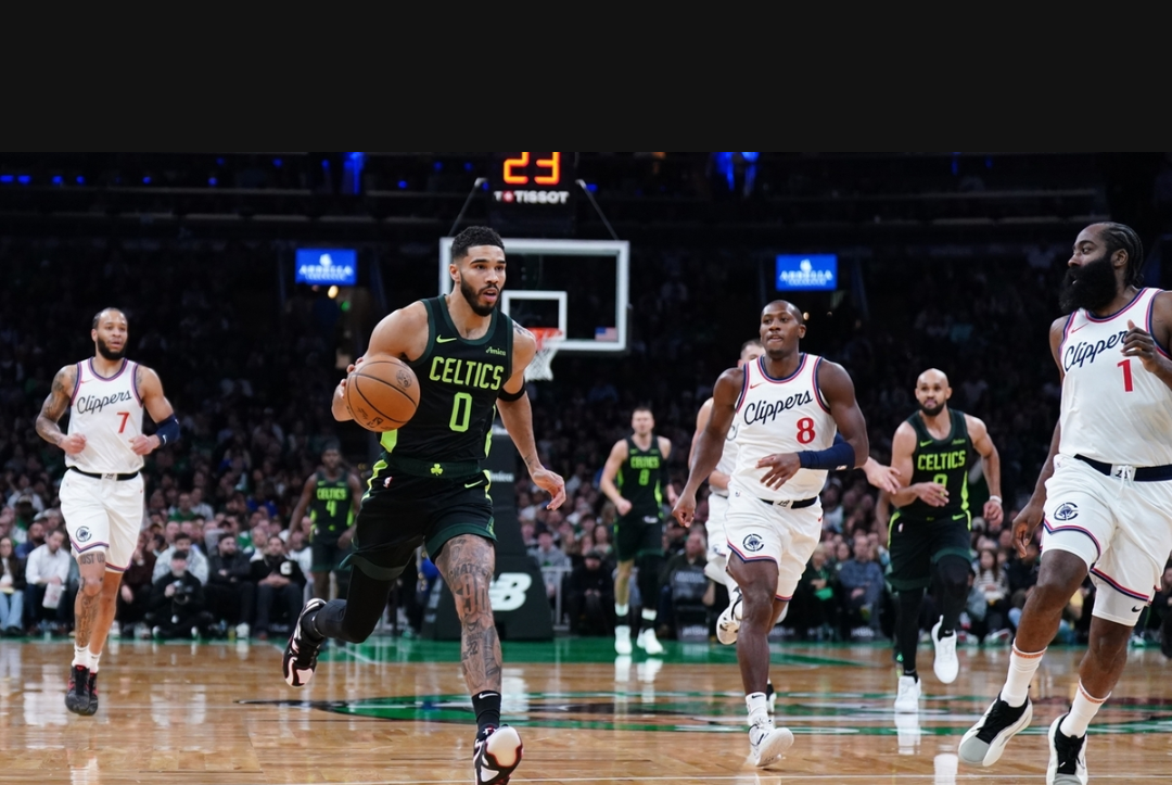 哈登狂砍波尔津吉斯分，步行者迎来新赛季高光！